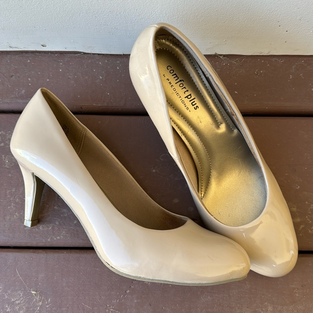 tan heels